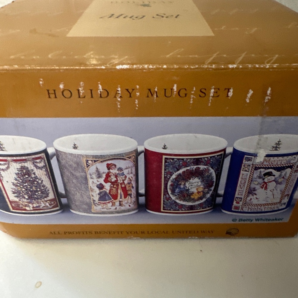 Vintage 1999 jCPenny Christmas Mugs set of 4 Betty Whiteaker Santa Reindeer